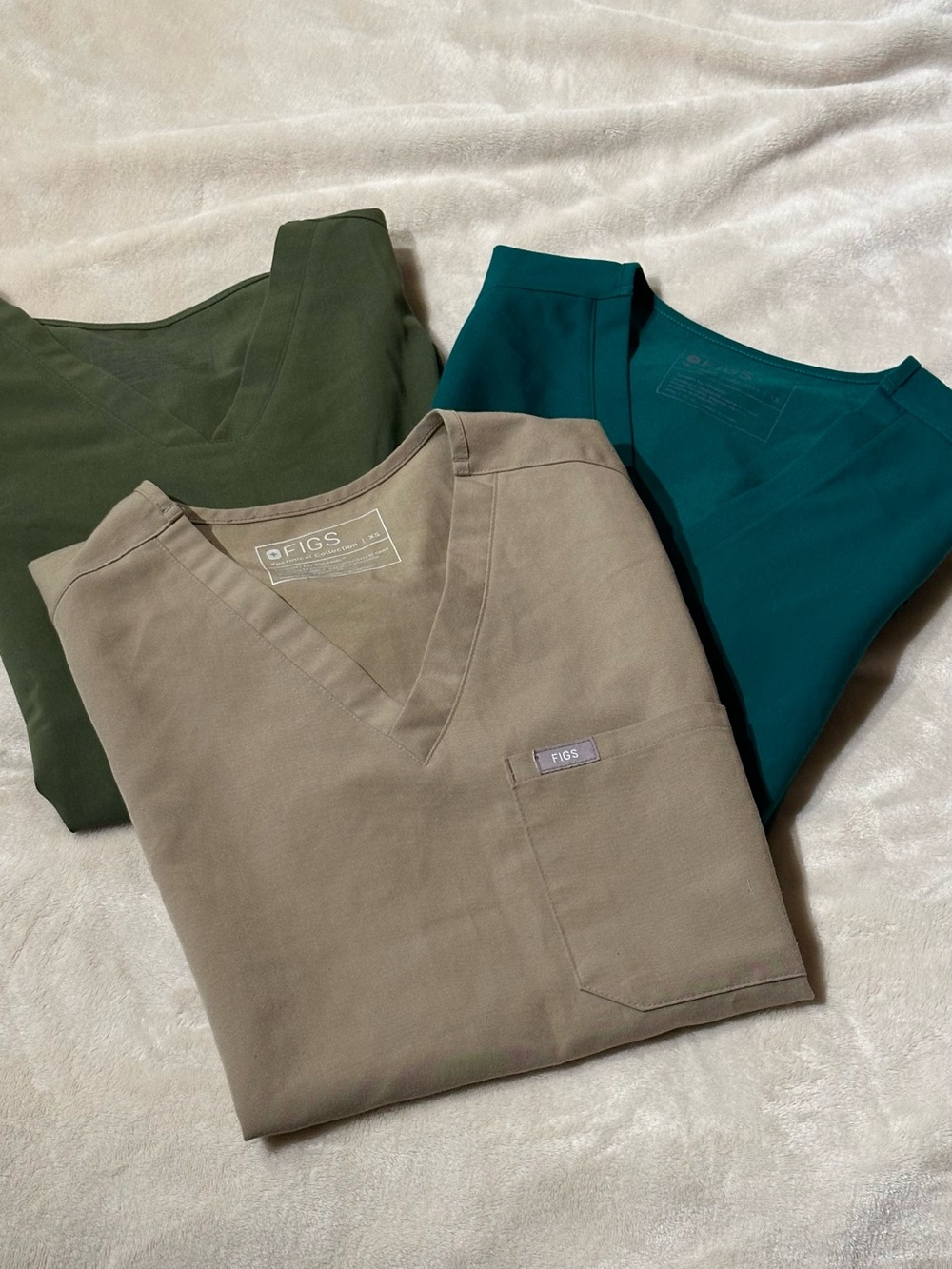 Bundle of FIGS Scrub Tops (x3) | Technical Collection | Size XS